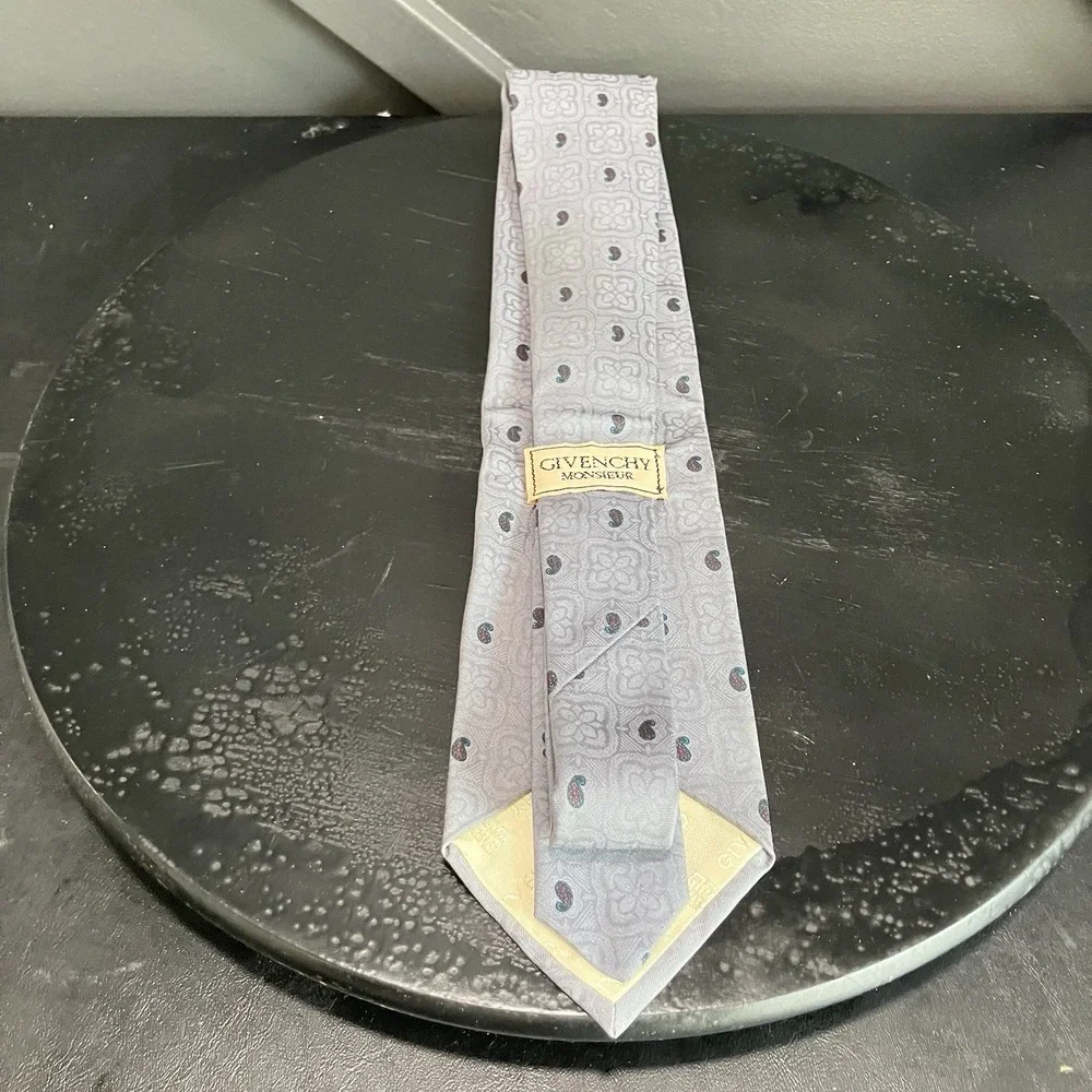 Givenchy Monsieur Silk Necktie Gray Paisley Medallion Geometric Luxury Vintage